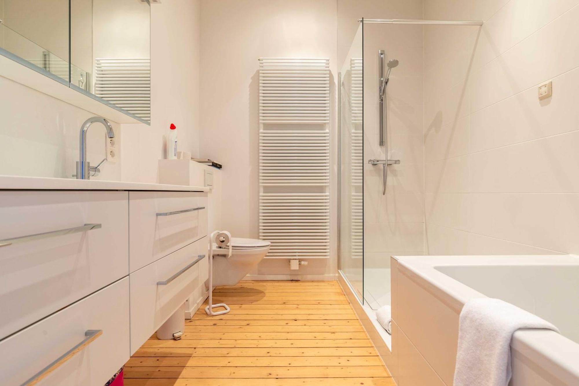 Spacious Belle Epoque House With Free Parking Oostende Exterior foto
